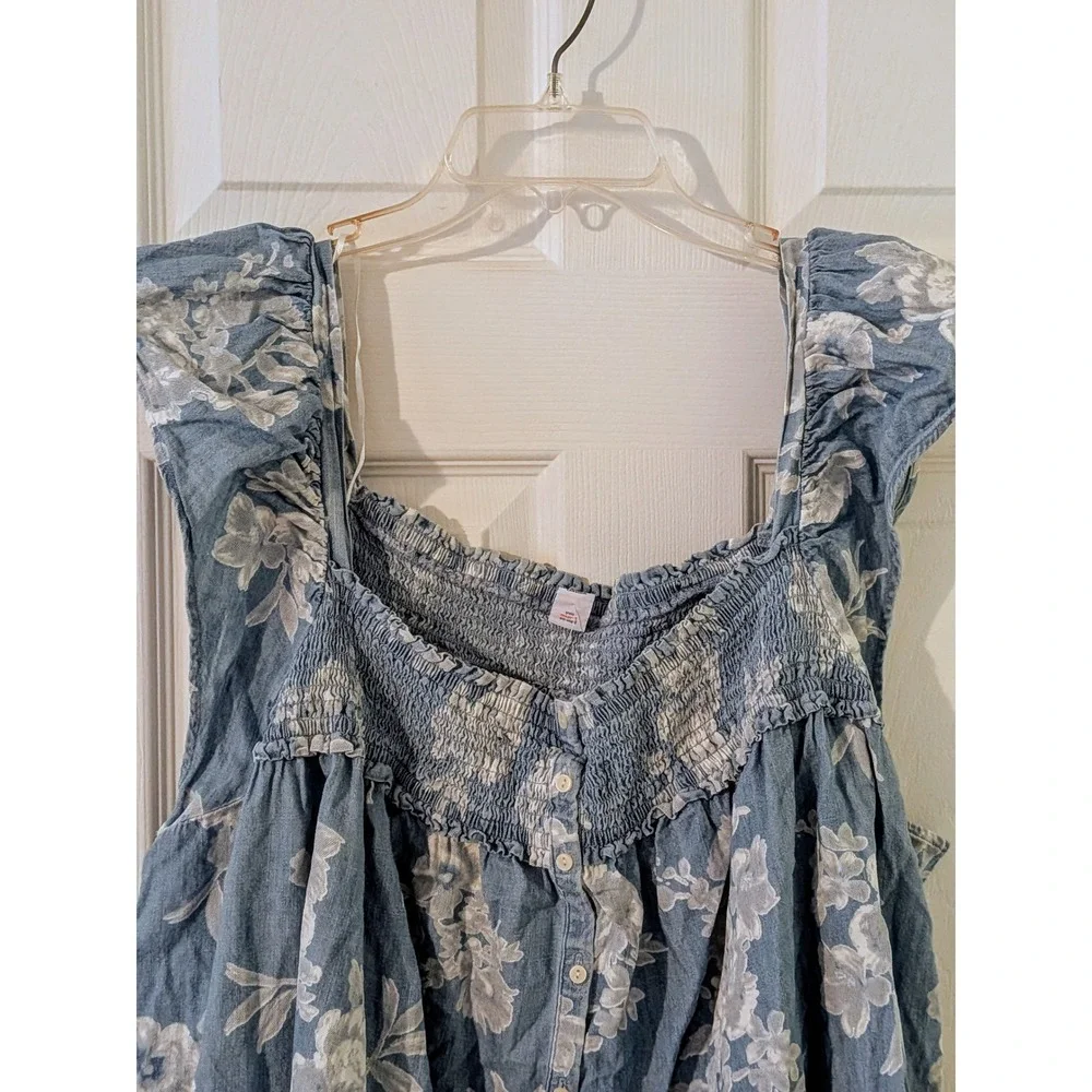 Old Navy charming floral